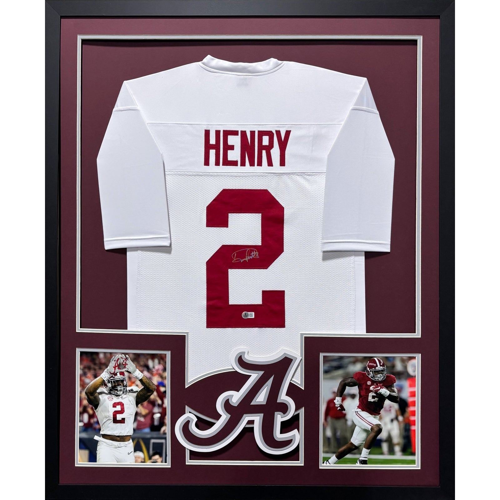 Derrick Henry Framed Signed White Jersey Beckett Autographed Alabama 2P