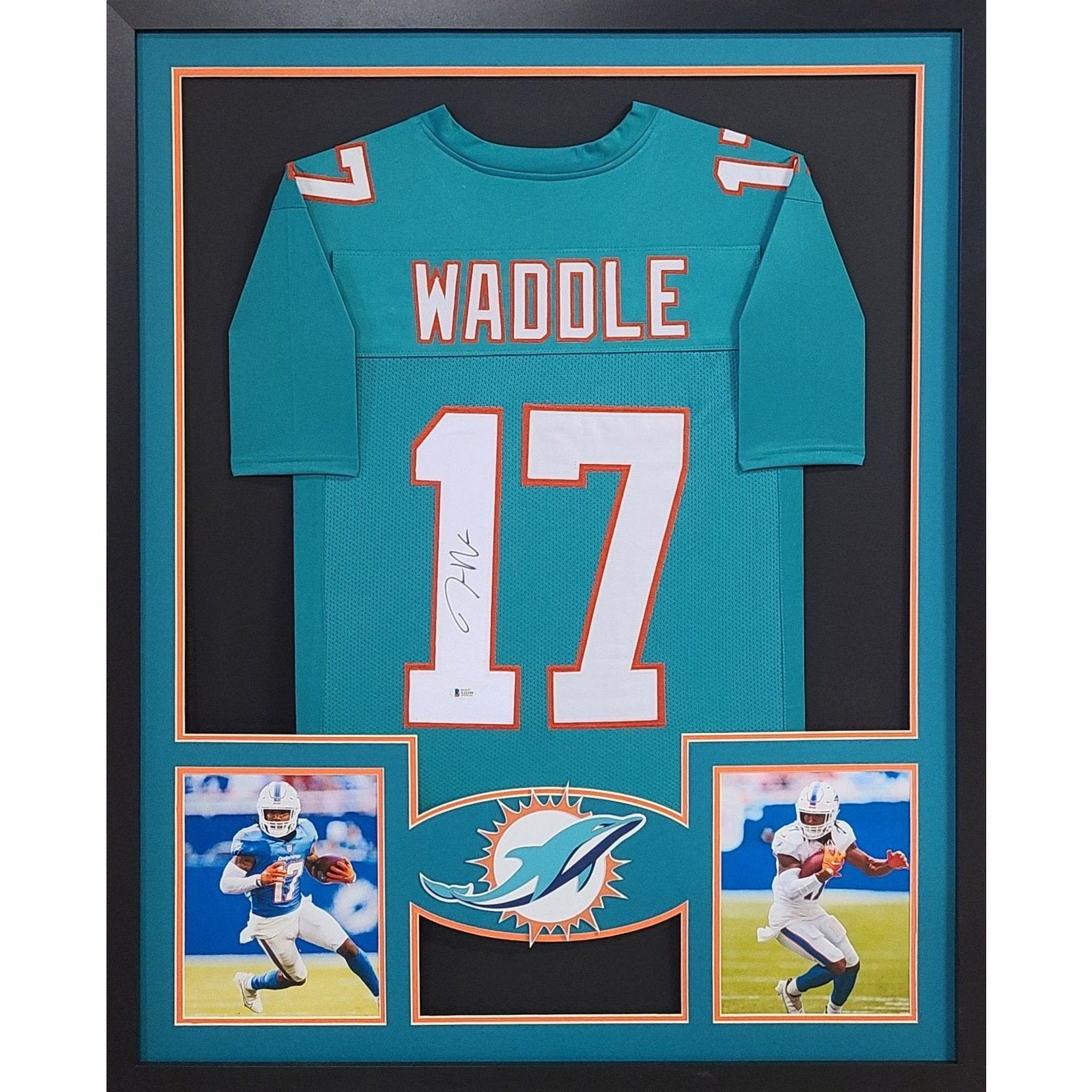 Dolphins Jaylon Waddle deals signed custom jersey