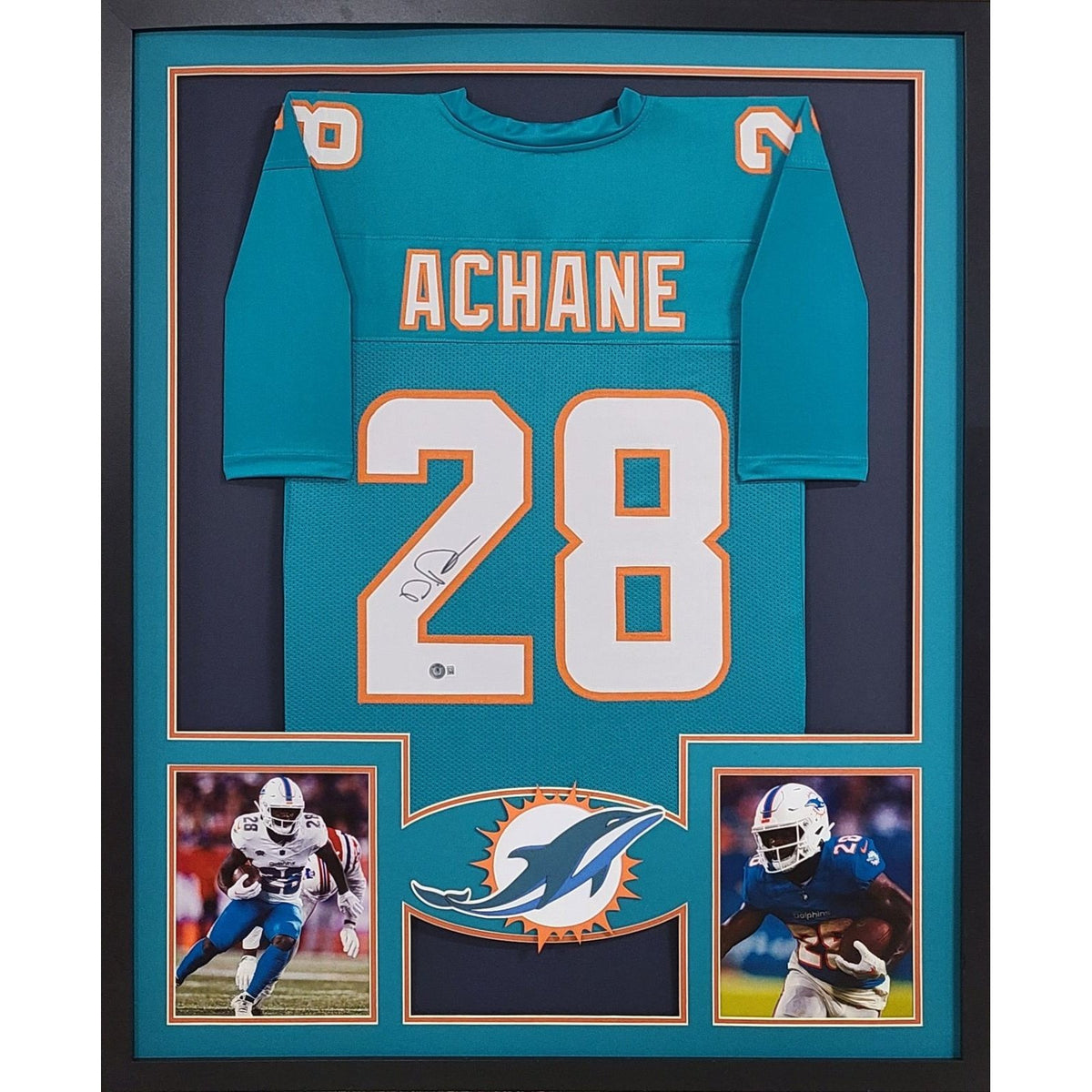 De'Von Achane Framed Signed Jersey Beckett Autographed Miami Dolphins