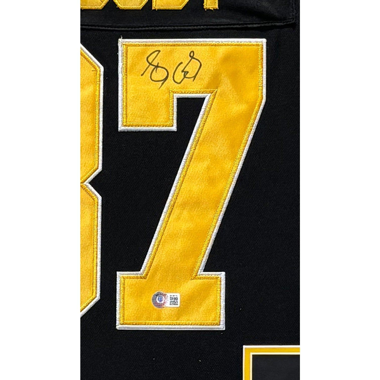 Sidney Crosby Framed Signed Black Jersey  Beckett Autographed Penguins
