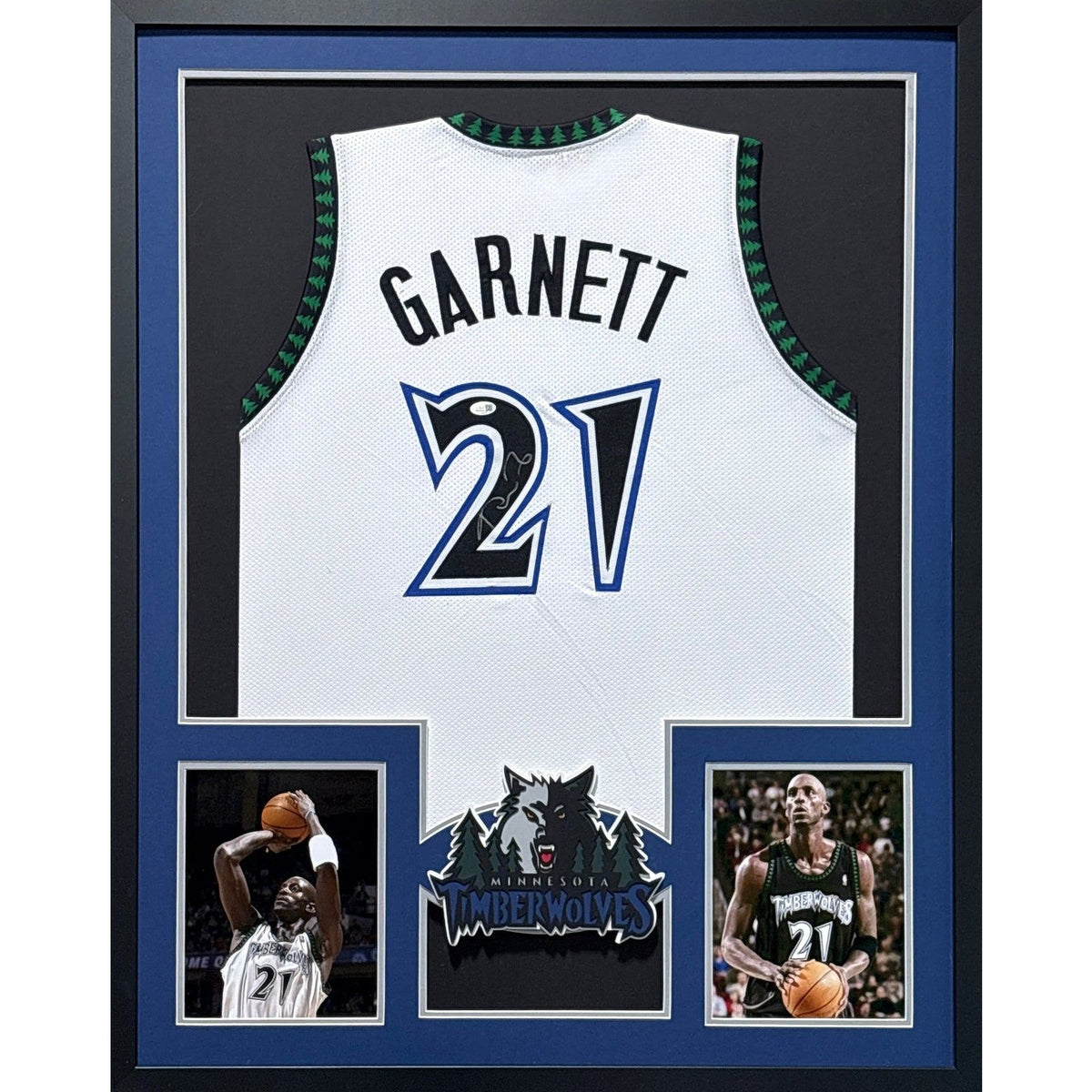 Kevin Garnett Framed Signed Timberwolves White Jersey Beckett Autographed