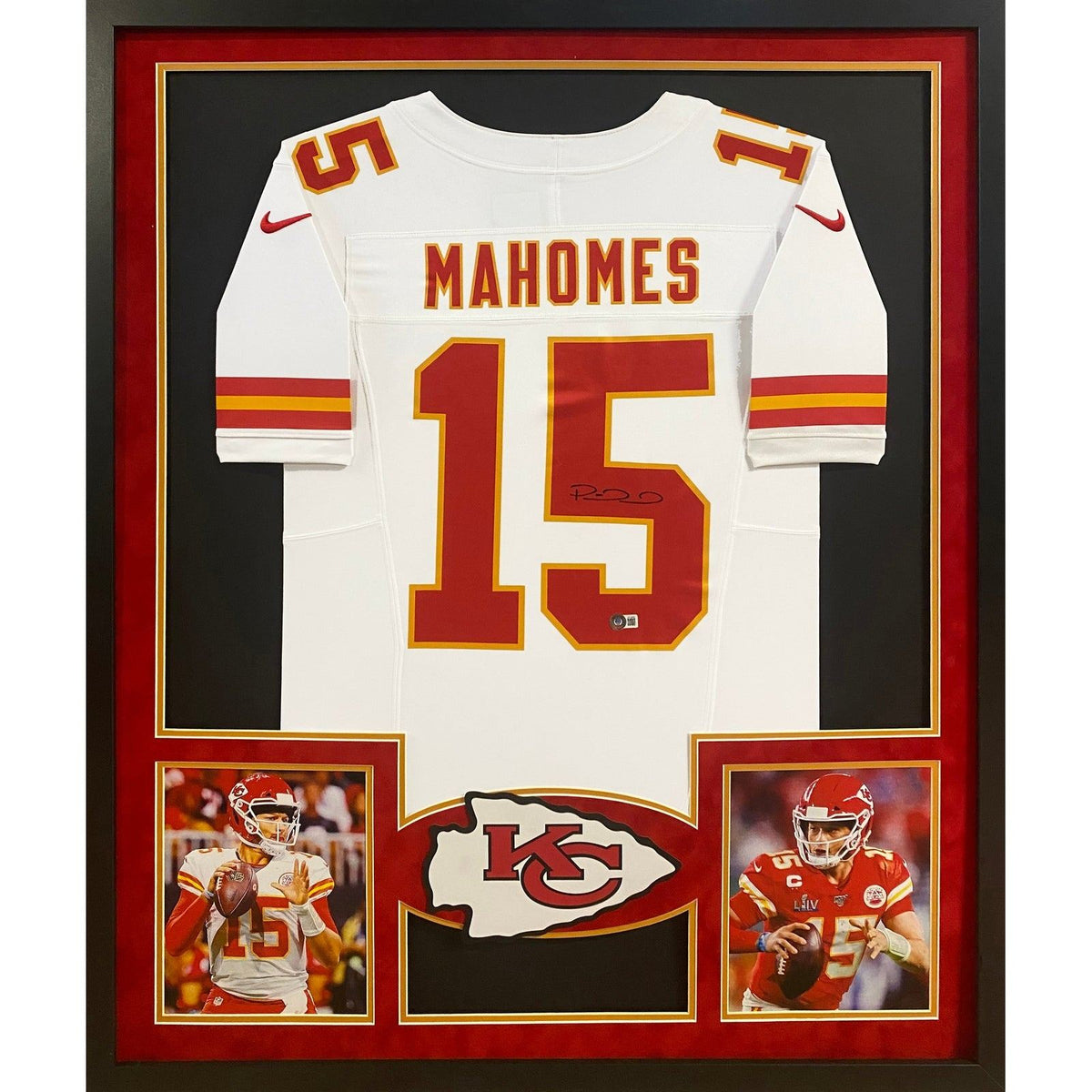 Patrick Mahomes Framed Signed White Jersey Autographed Beckett KC Chiefs