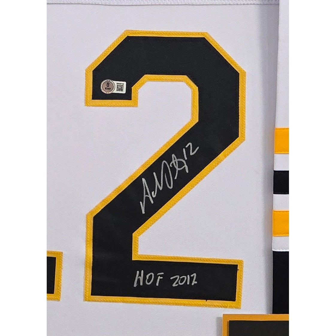 Adam Oates Signed Framed White Jersey Boston Bruins Beckett Autographed