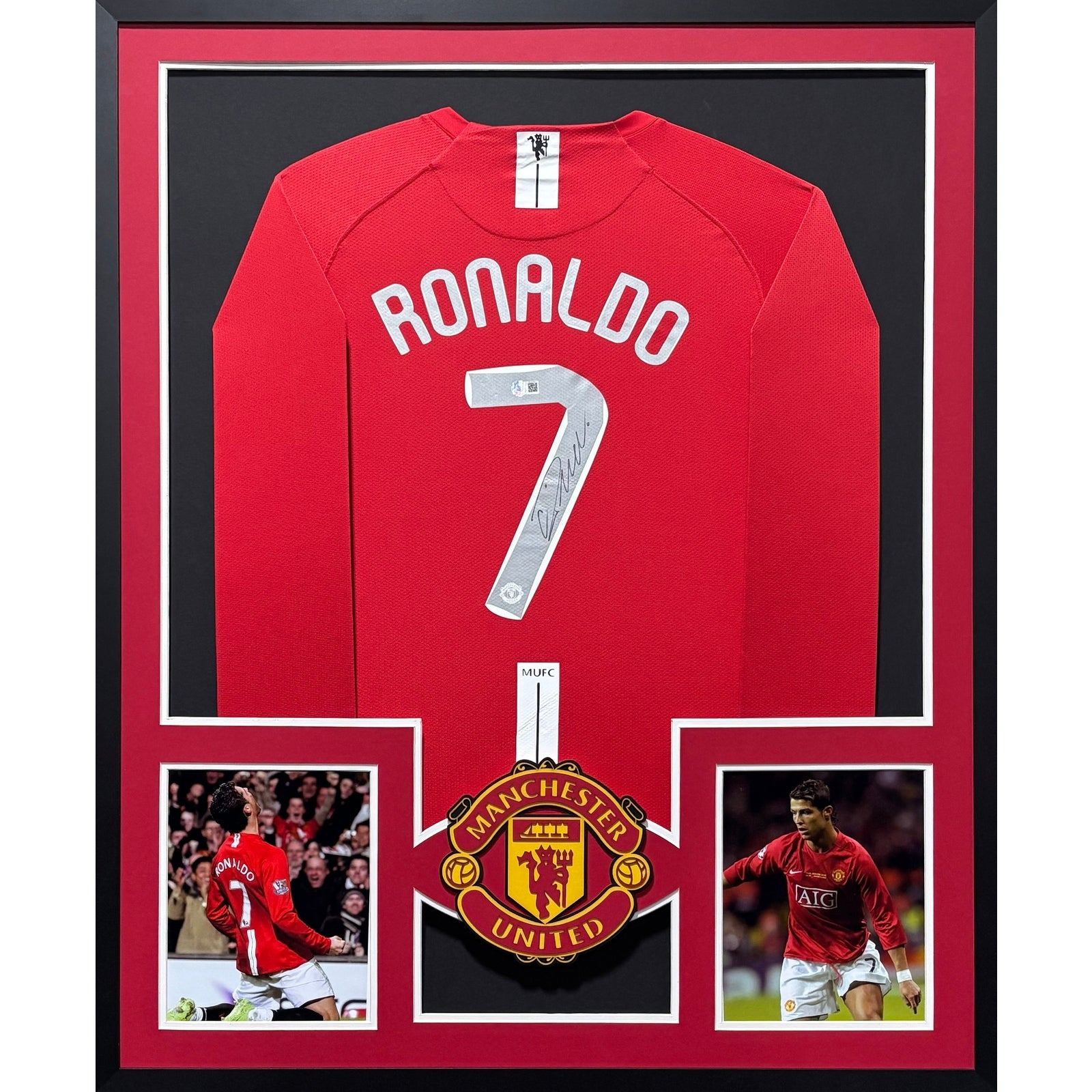 Cristiano Ronaldo Framed Signed Jersey Beckett Autograph Manchester United LS