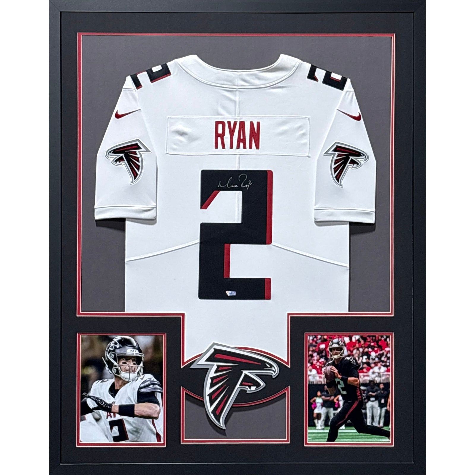 Matt Ryan Signed Framed White Jersey Fanatics Autographed Atlanta Falcons