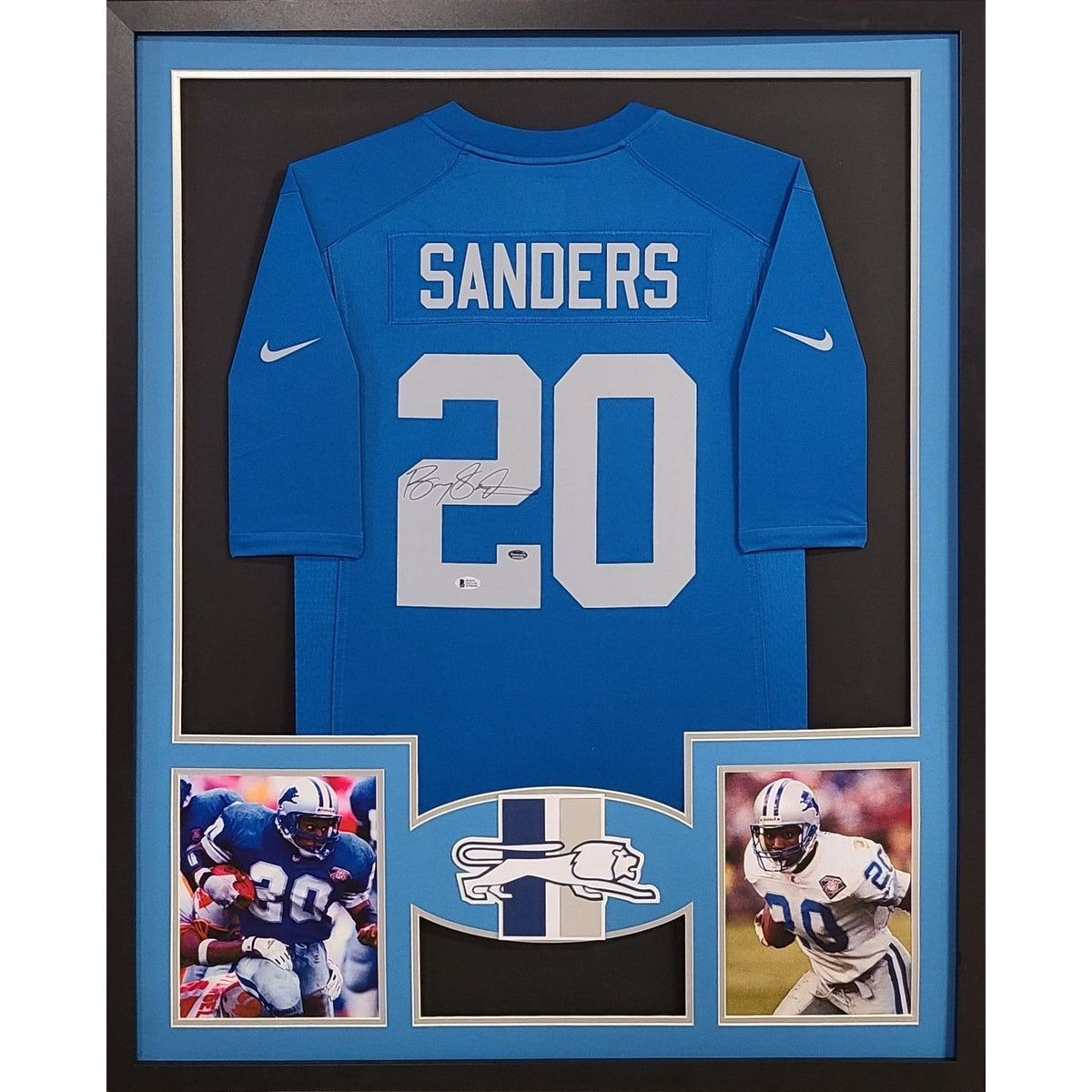 Barry Sanders Signed Framed Throwback Jersey Beckett Autographed Detroit Lions