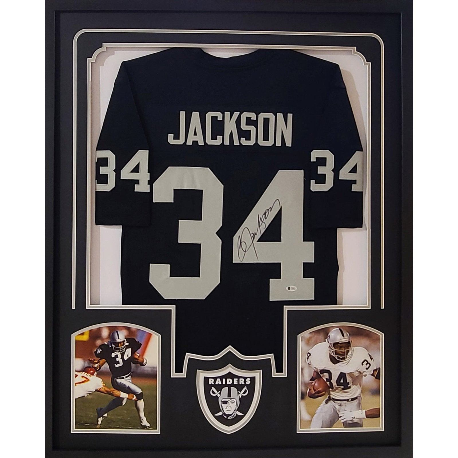 Bo Jackson Autographed Oakland Raiders (White #34) Deluxe Framed Jerse –  Palm Beach Autographs LLC