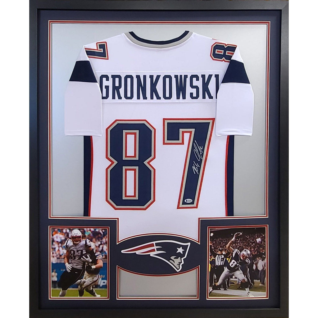 Rob Gronkowski Signed White Pro-Edition Jersey (Beckett)