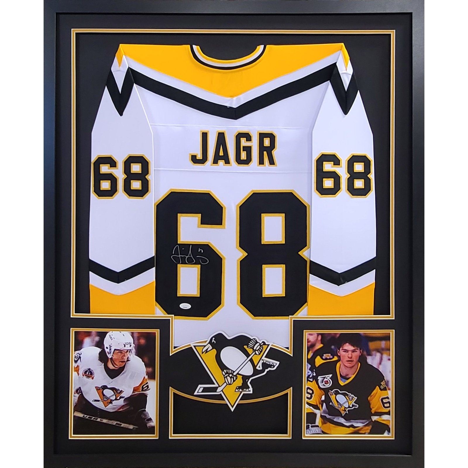 Jaromir Jagr Framed Signed Pittsburgh Penguins Jersey JSA Autographed